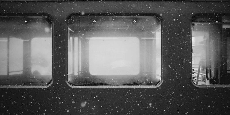 反光材料如何提升交通标识安全？深度解析技术标准与可视性效果